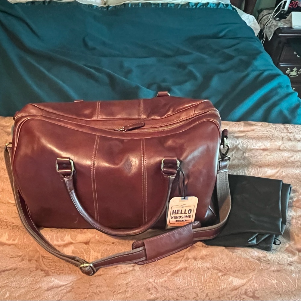 Old Angler Leather Duffel Bag with zipper